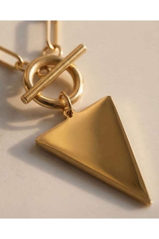 Altın Renk Üçgen Taş Detaylı Geometrik Model Paslanmaz Çelik Kolye Modern Toggle Klipsli